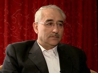 فرزاد B روی میز مذاکره با مهاراجه‌ها