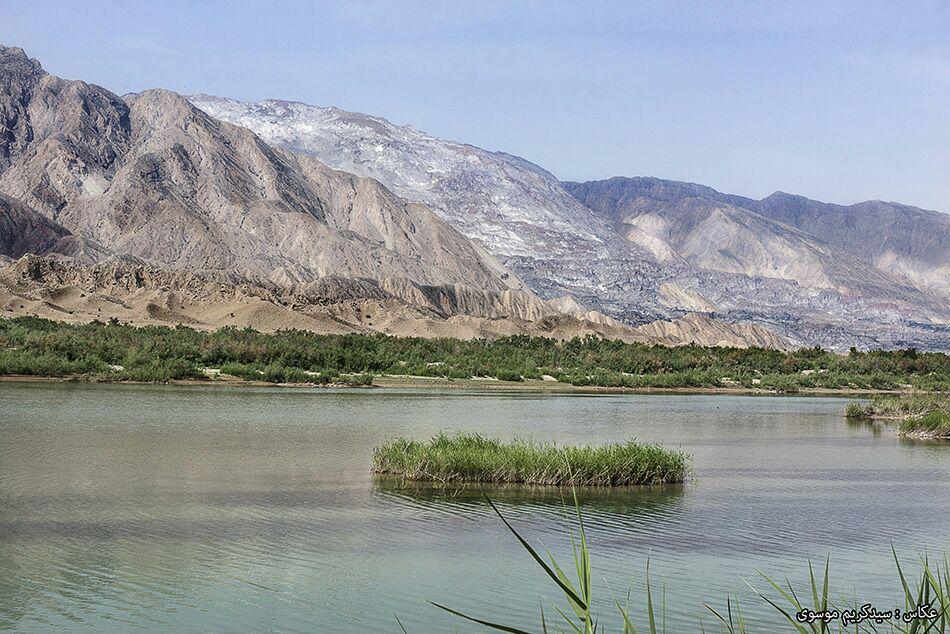 زیباییهای گنبد نمکی جاشک( دشتی)/ جبهه شرقی
